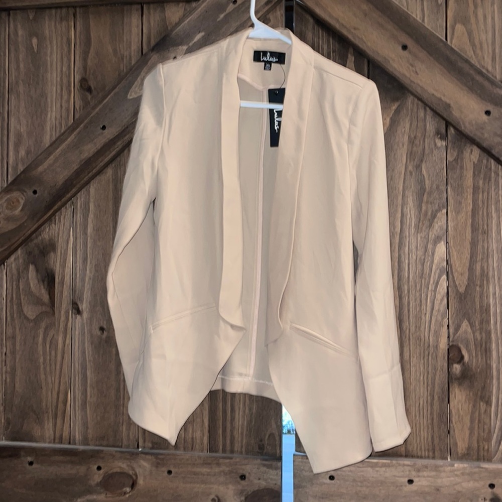 Size XS NWT Lulus Beige Blazer ✨